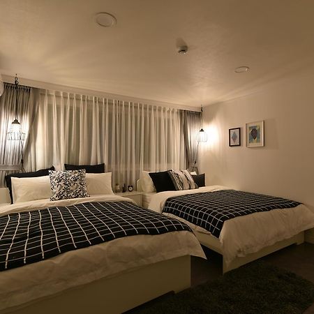 Mono House Hongdae 5 Hotel Seoul Exterior photo